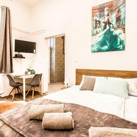 Amazon Apartment Near The Famous Party Boulevard Budapest Extérieur photo