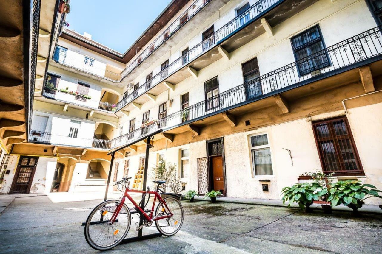 Amazon Apartment Near The Famous Party Boulevard Budapest Extérieur photo