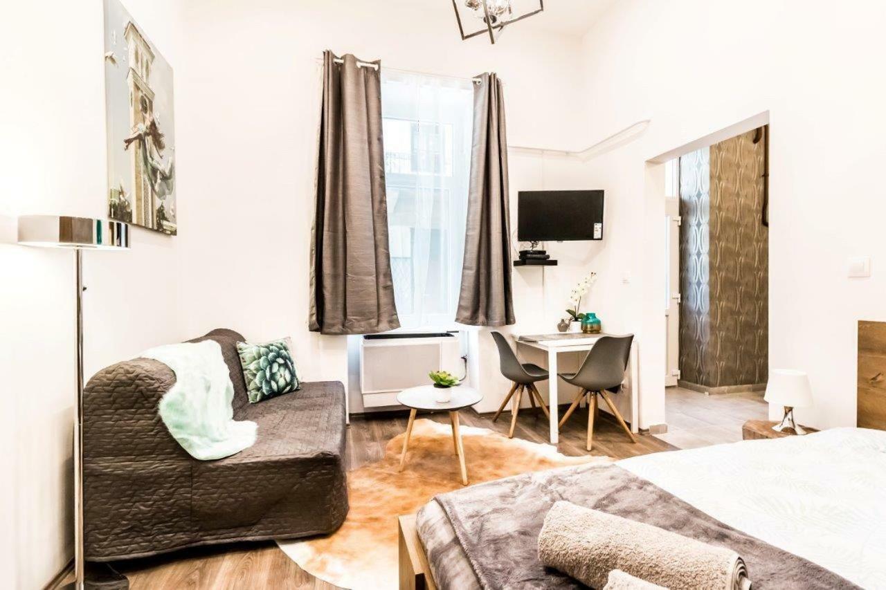 Amazon Apartment Near The Famous Party Boulevard Budapest Extérieur photo